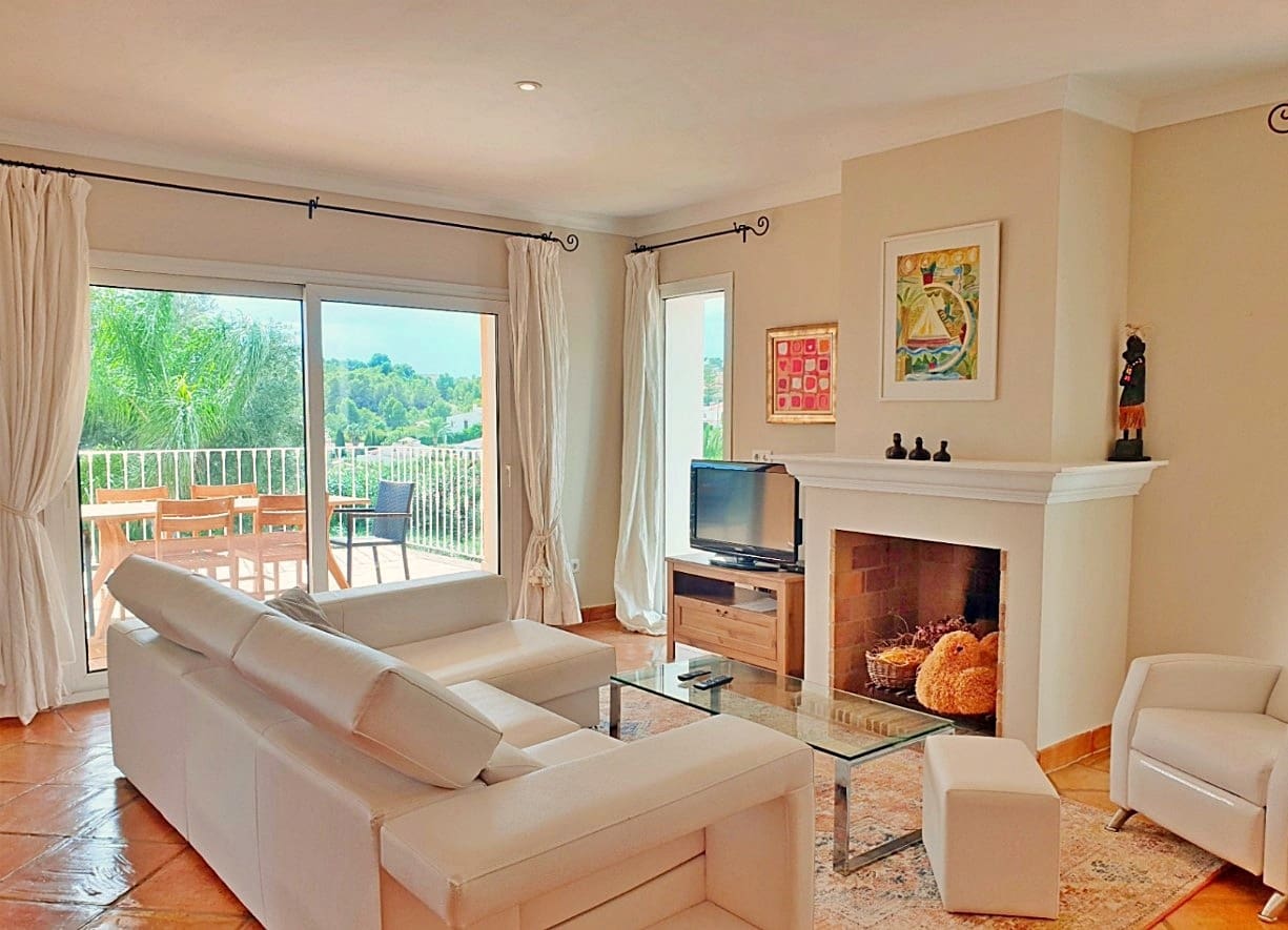 4 bedroom Villa for sale in Moraira with pool garage - € 965,000 (Ref: 8492937)