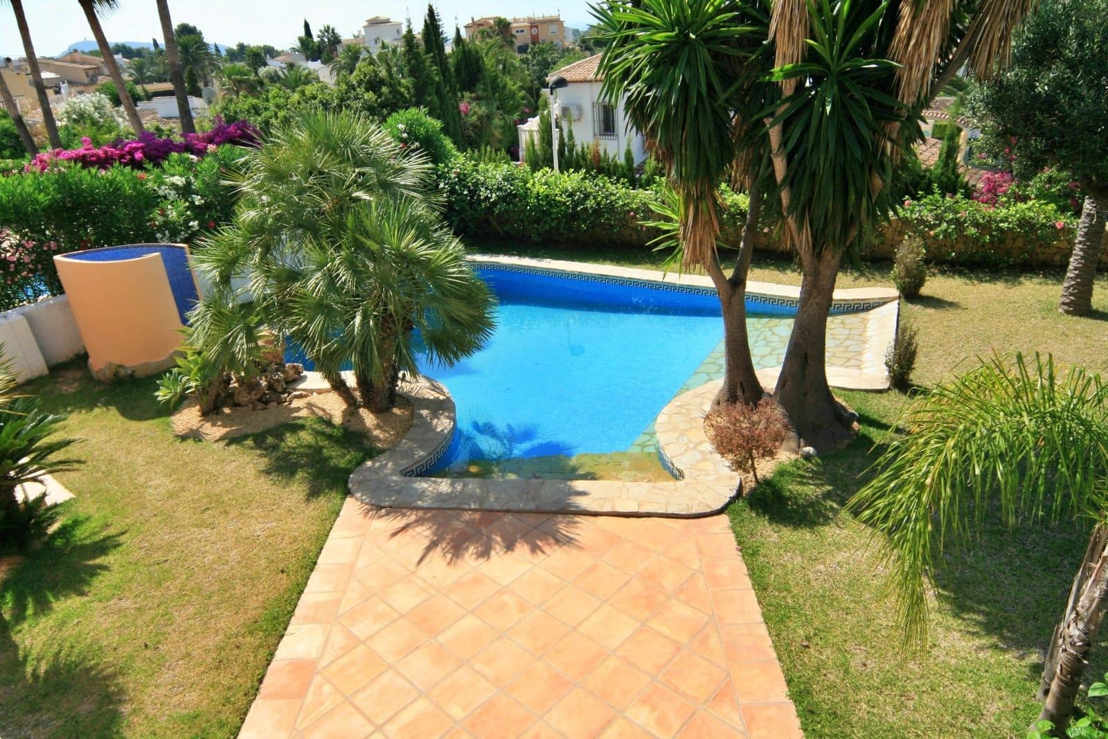 4 bedroom Villa for sale in Moraira with pool garage - € 965,000 (Ref: 8492937)