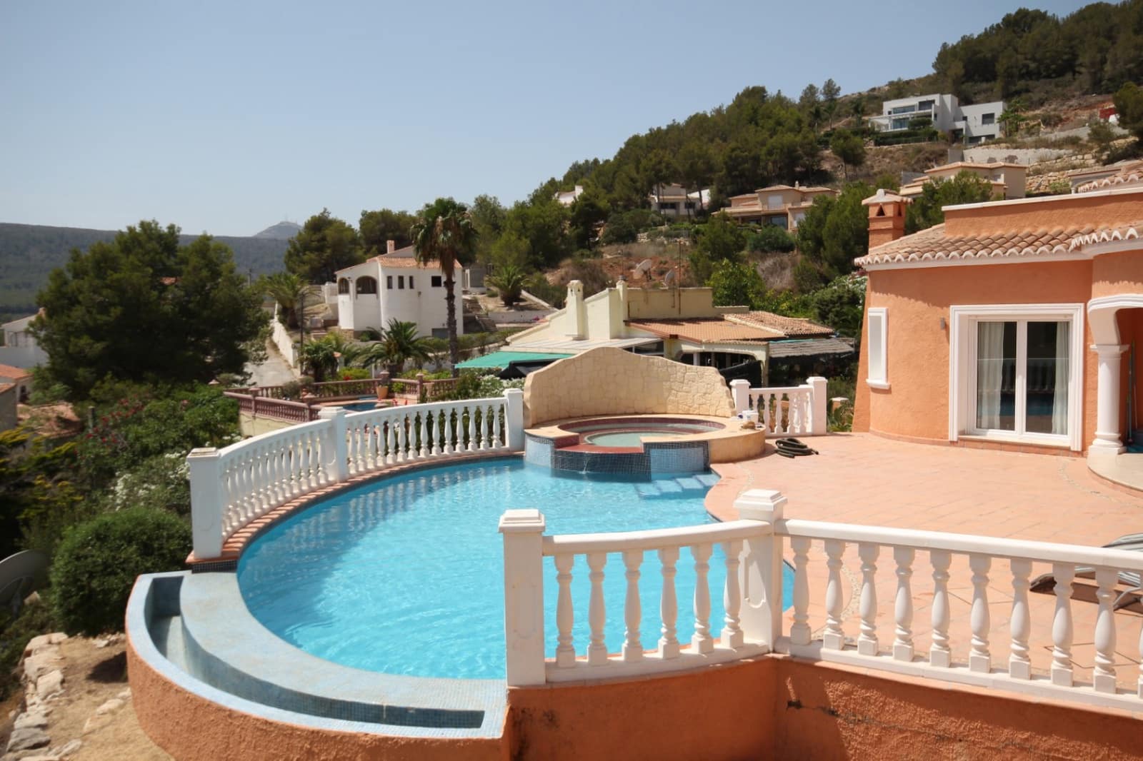 Chalet de 3 habitaciones en Javea / Xàbia en venta con piscina garaje - 750.000 € (Ref: 8499136)