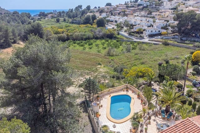 3 bedroom Villa for sale in Moraira, Teulada-Moraira with pool garage - € 820,000 (Ref: 8920061)