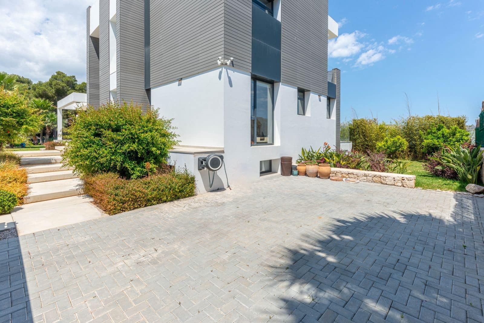 5 soveværelse Villa til salg i Adsubia med swimmingpool garage - € 2.300.000 (Ref: 9002227)