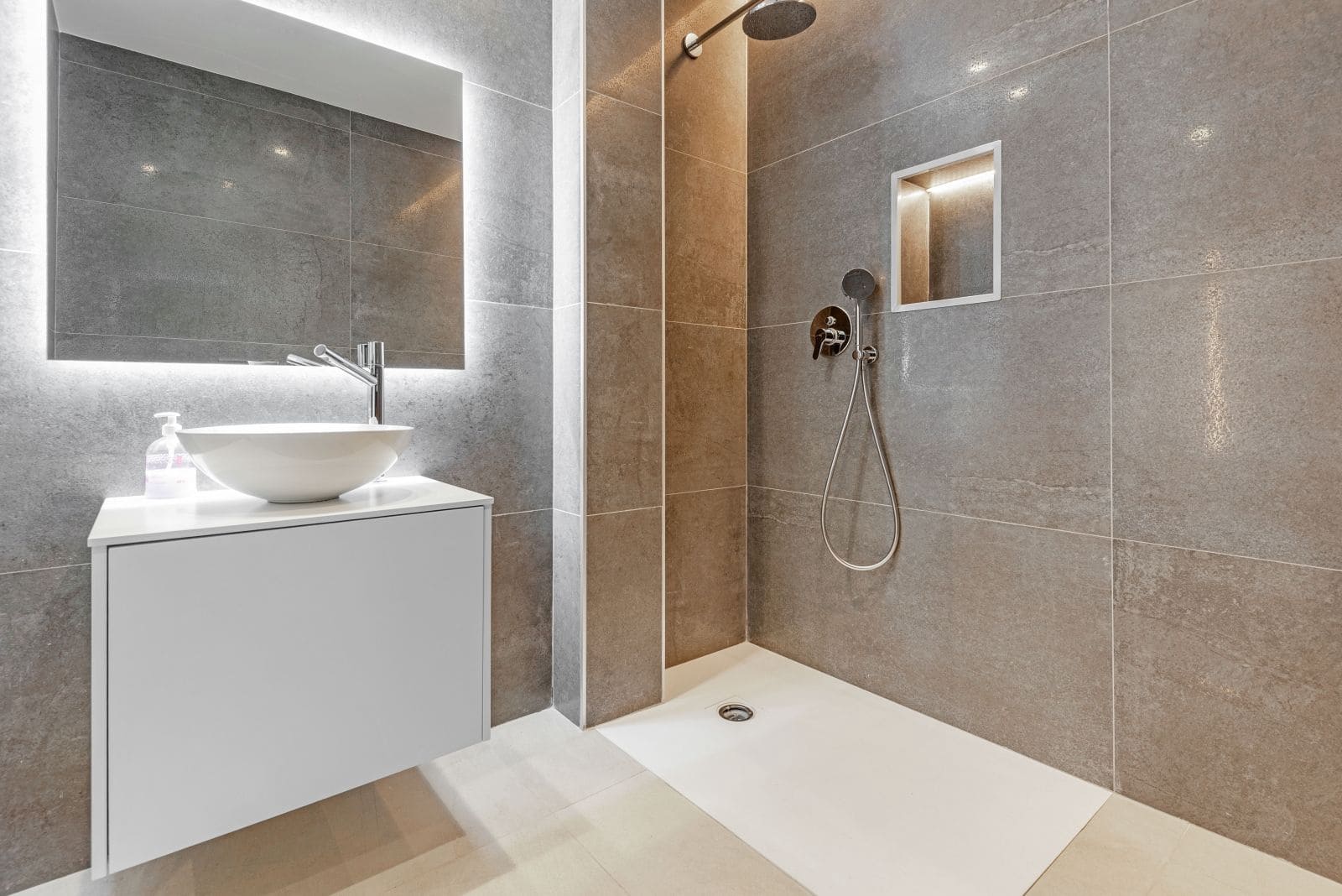 5 soveværelse Villa til salg i Adsubia med swimmingpool garage - € 2.300.000 (Ref: 9002227)