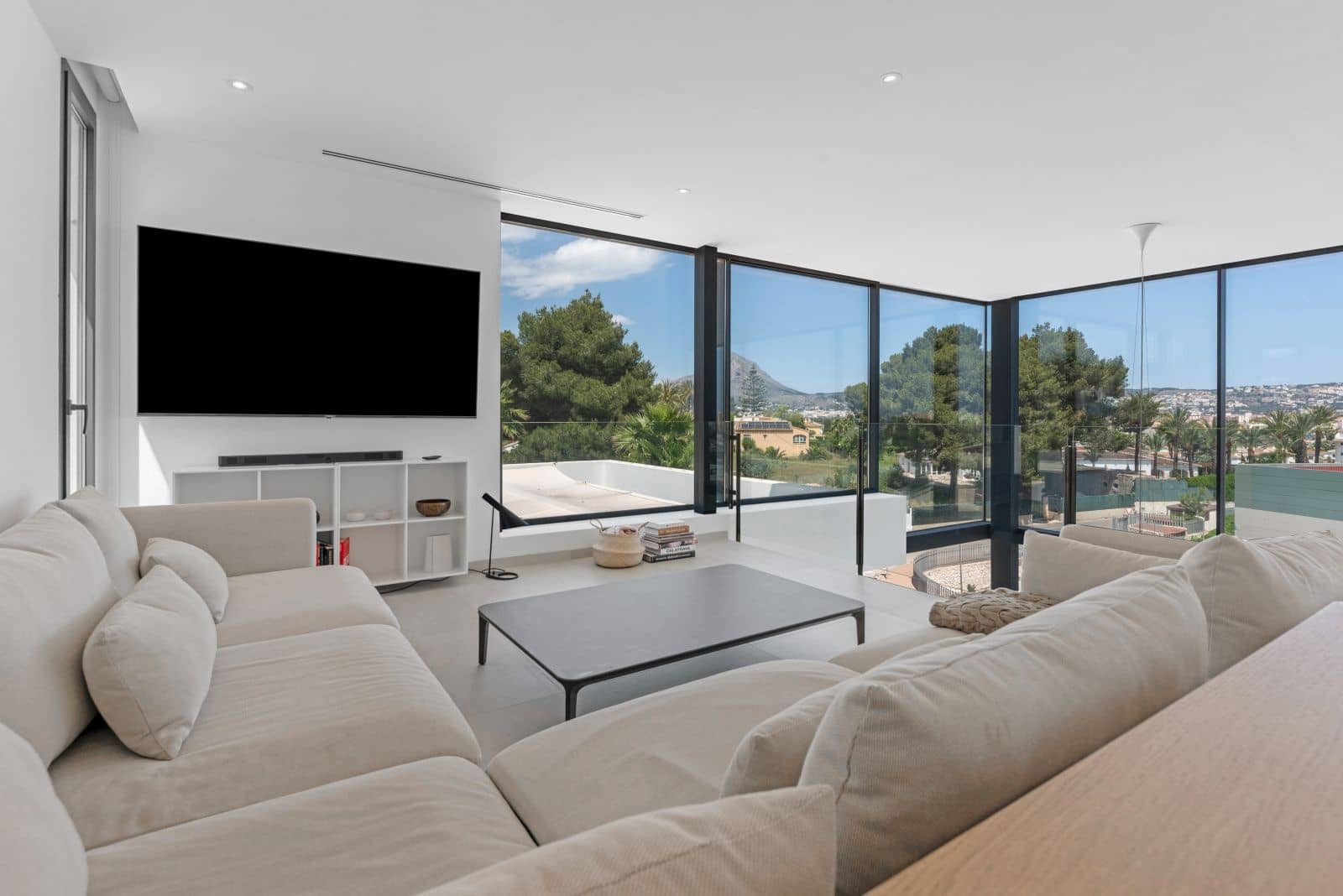 5 soveværelse Villa til salg i Adsubia med swimmingpool garage - € 2.300.000 (Ref: 9002227)