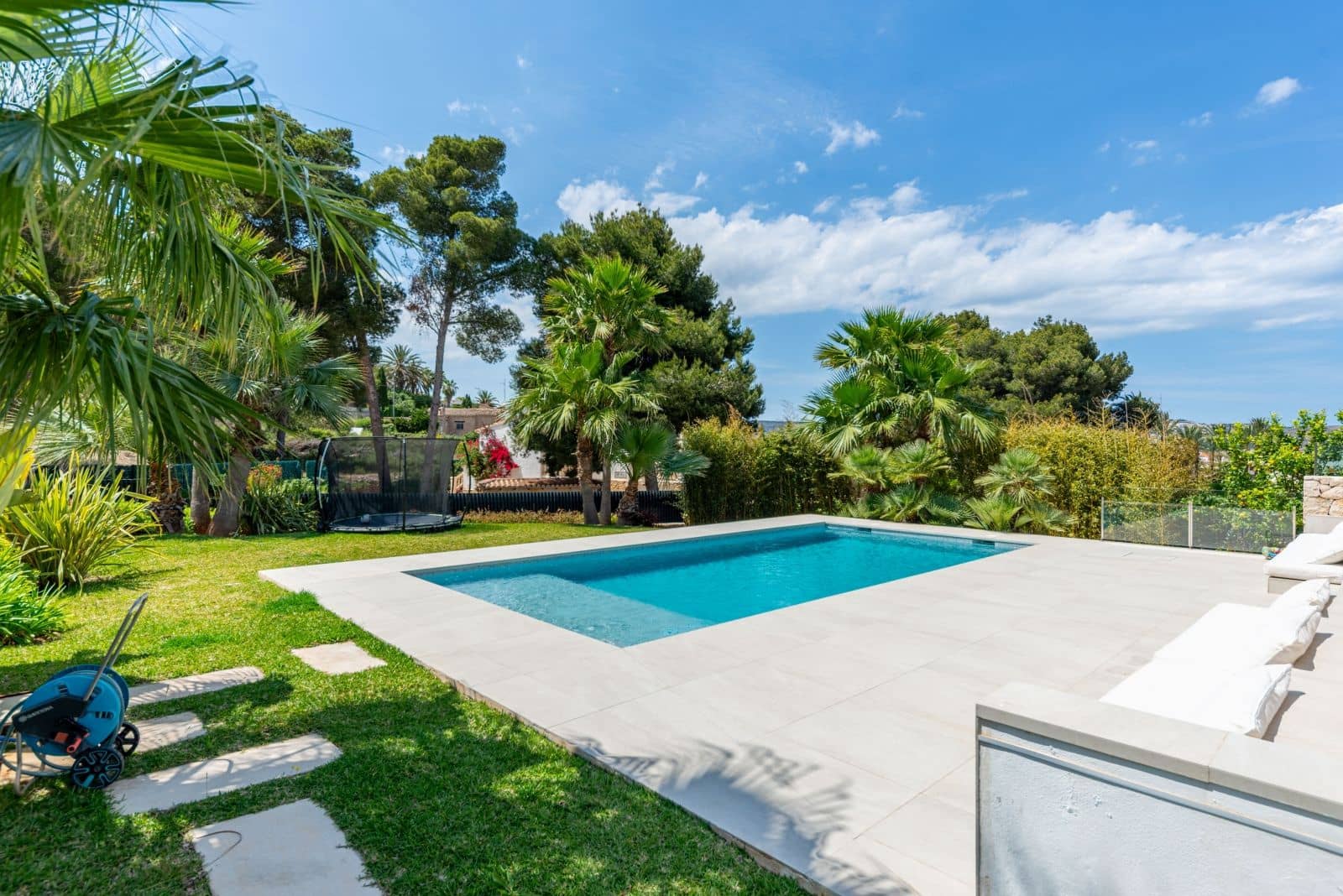 5 soveværelse Villa til salg i Adsubia med swimmingpool garage - € 2.300.000 (Ref: 9002227)