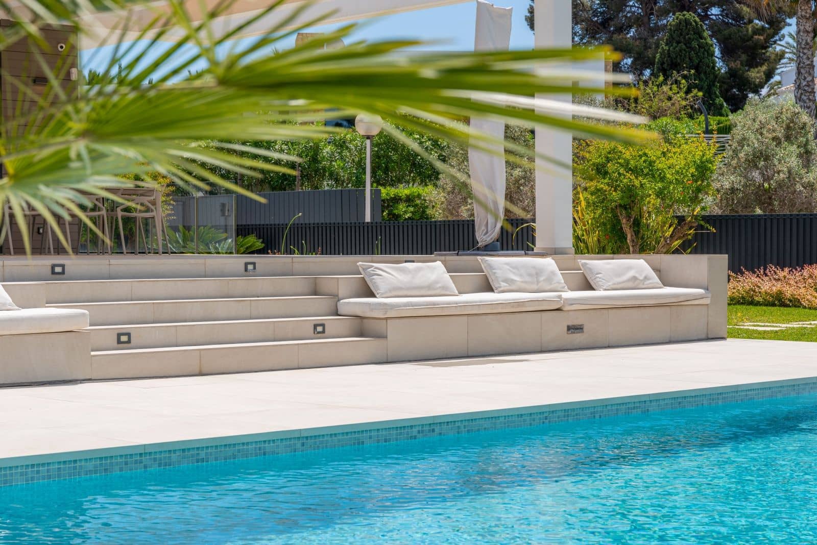 5 soveværelse Villa til salg i Adsubia med swimmingpool garage - € 2.300.000 (Ref: 9002227)