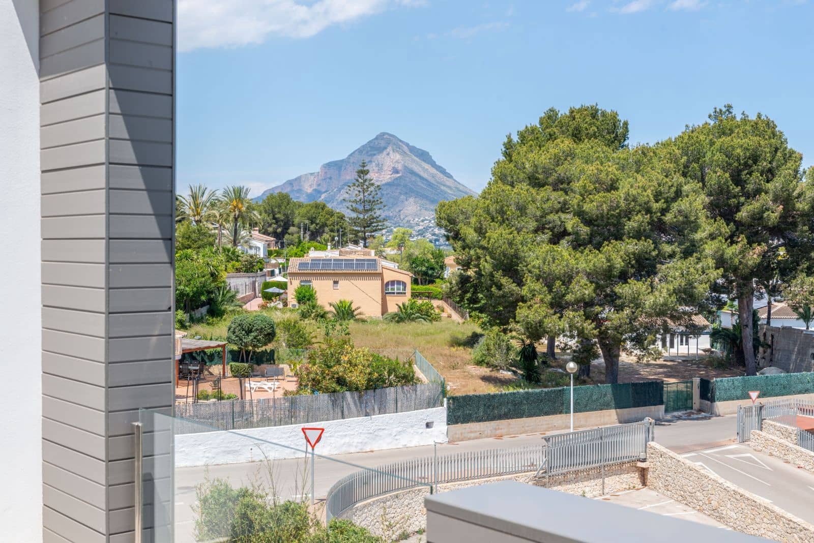 5 soveværelse Villa til salg i Adsubia med swimmingpool garage - € 2.300.000 (Ref: 9002227)