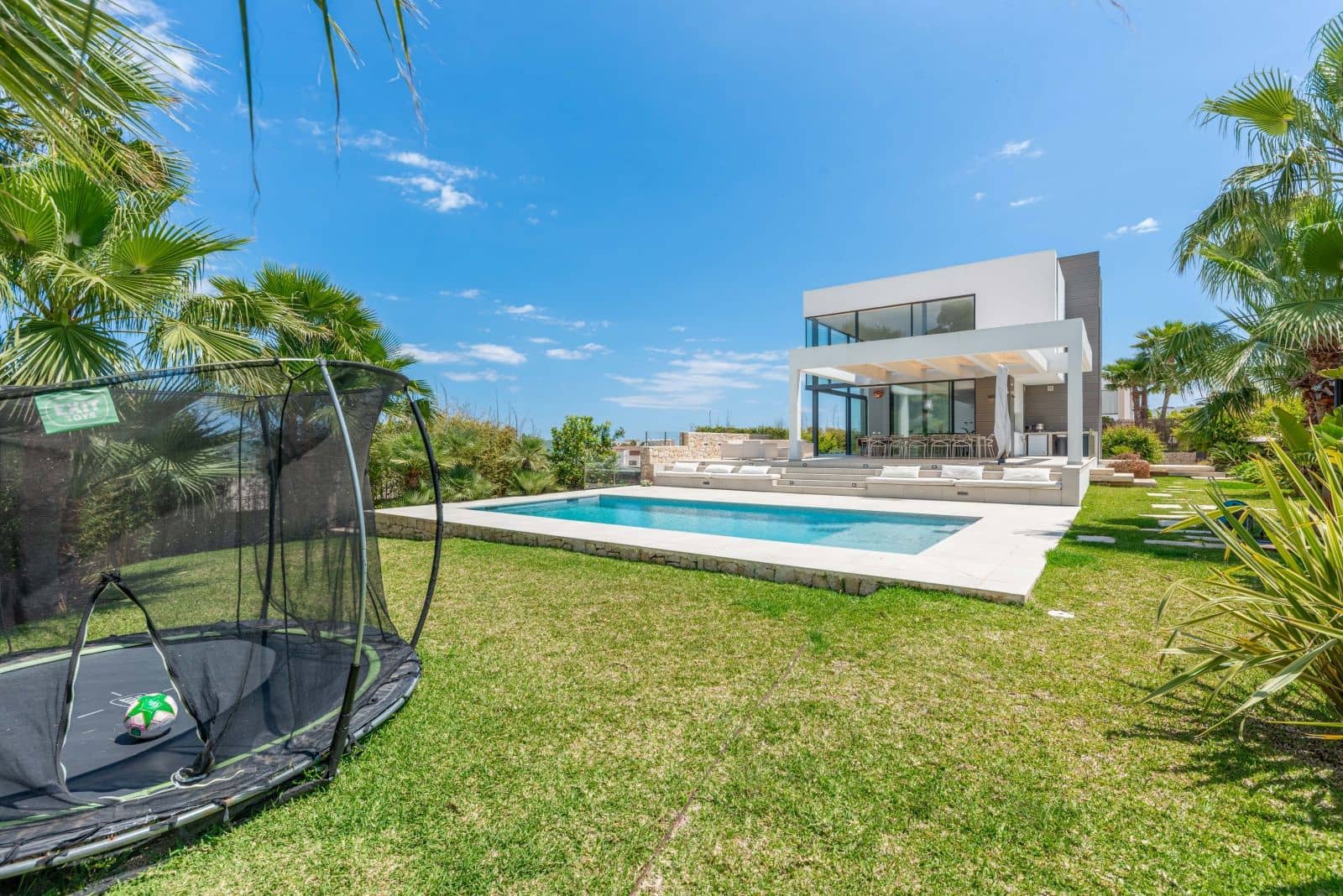 5 soveværelse Villa til salg i Adsubia med swimmingpool garage - € 2.300.000 (Ref: 9002227)