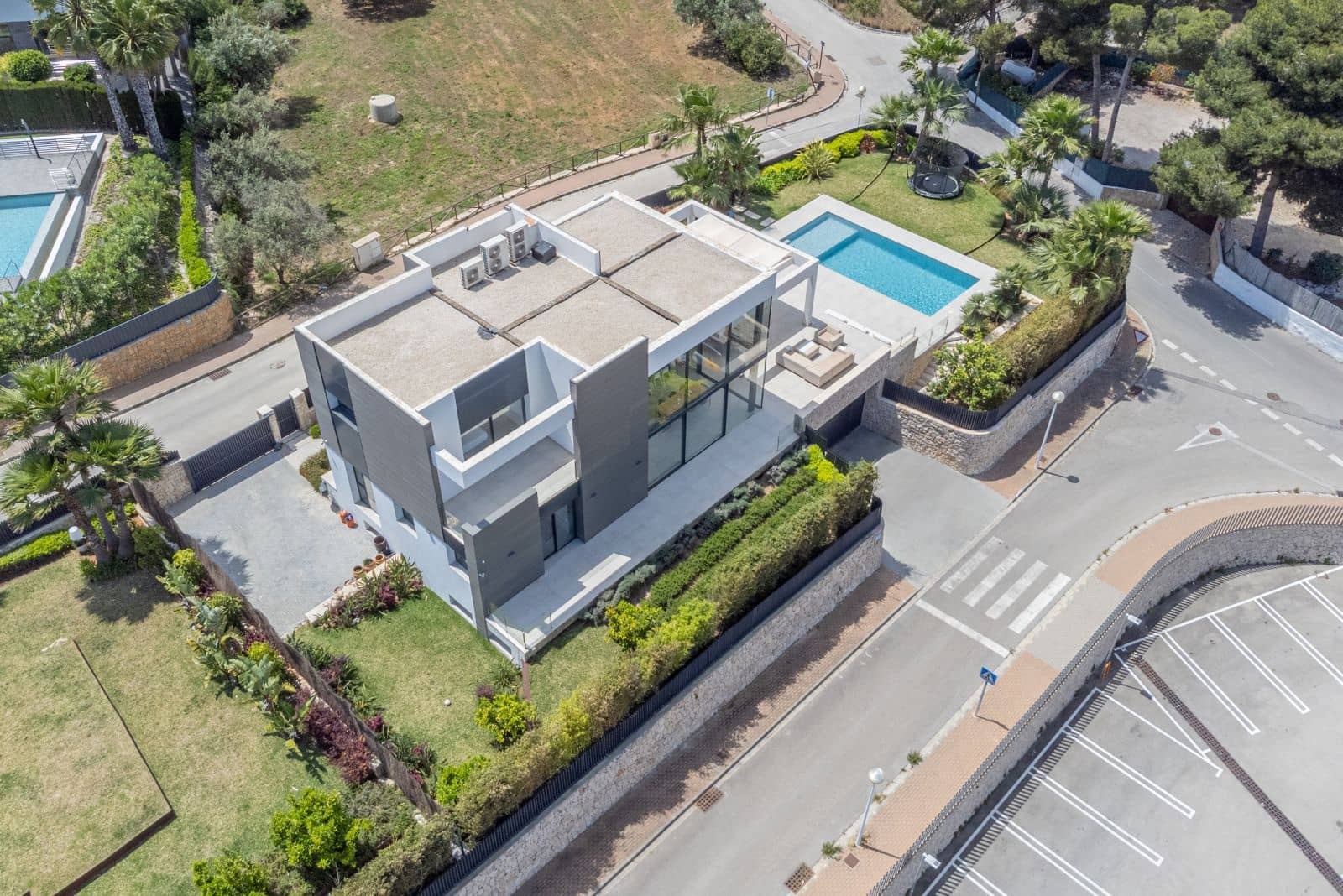 5 soveværelse Villa til salg i Adsubia med swimmingpool garage - € 2.300.000 (Ref: 9002227)