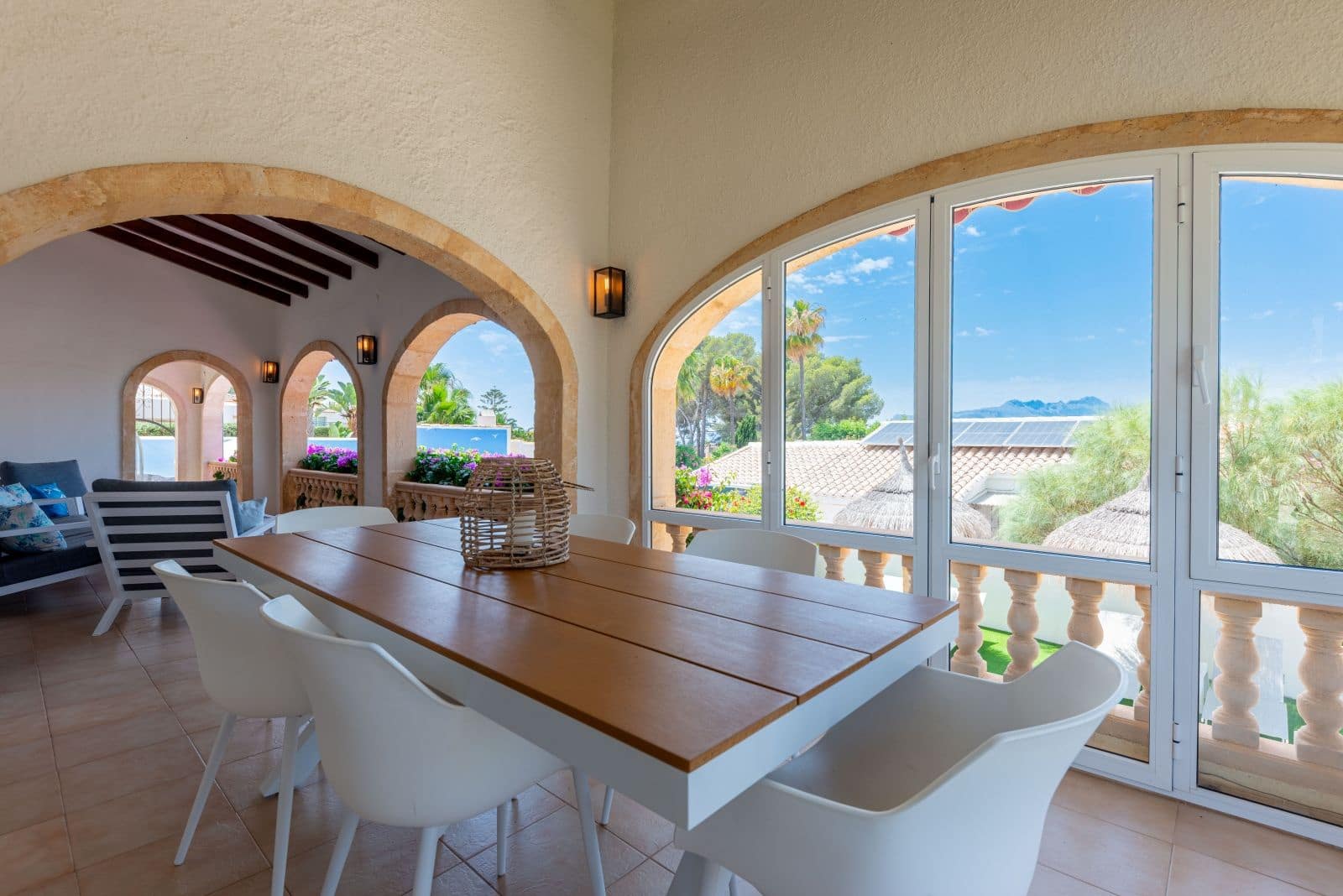 4 bedroom Villa for sale in Moraira with pool garage - € 1,360,000 (Ref: 9107026)