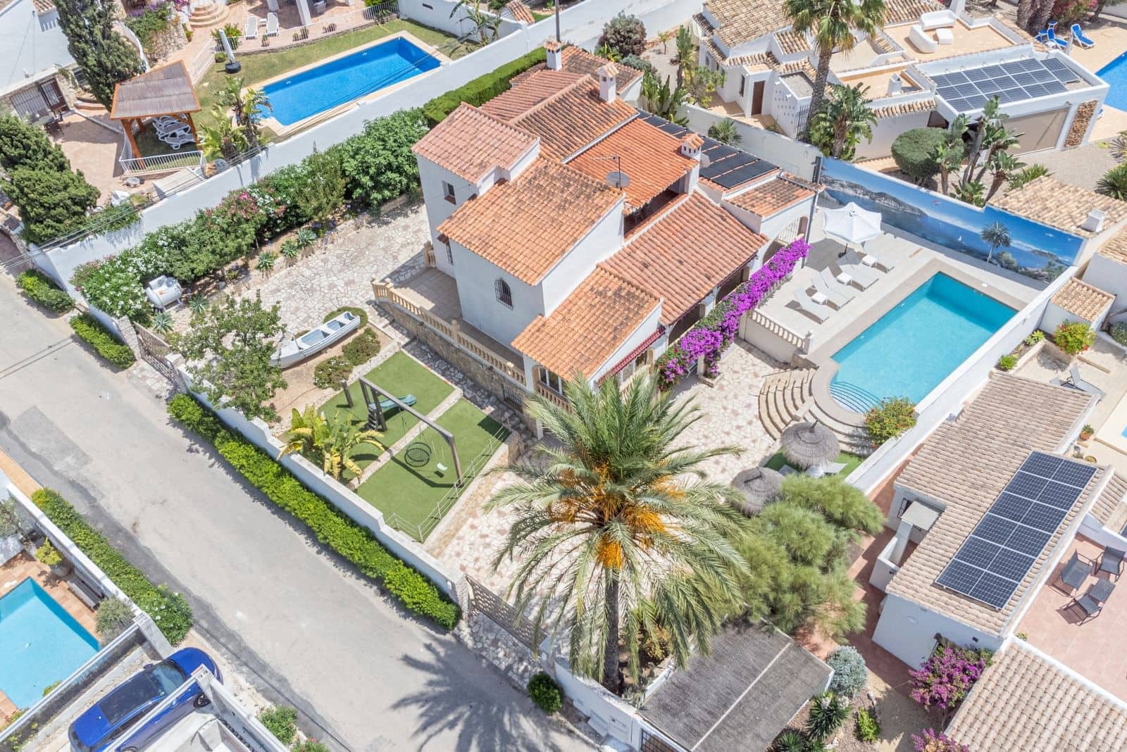 4 bedroom Villa for sale in Moraira with pool garage - € 1,360,000 (Ref: 9107026)