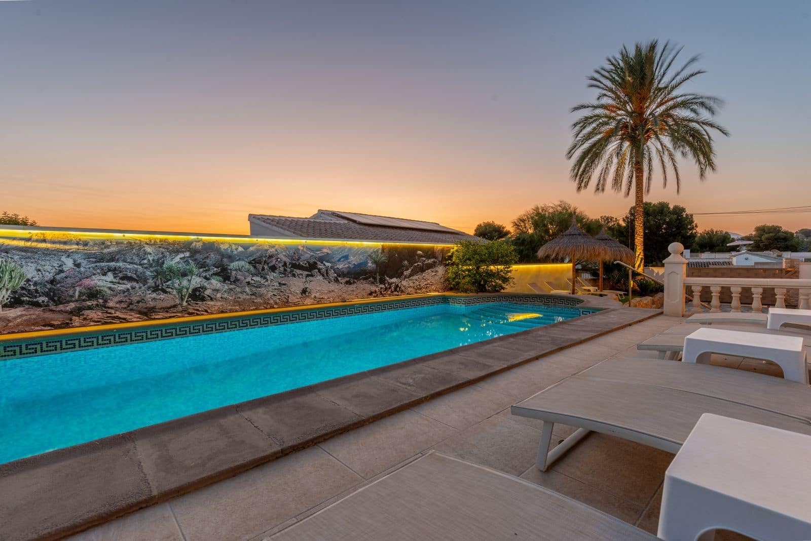 4 bedroom Villa for sale in Moraira with pool garage - € 1,360,000 (Ref: 9107026)