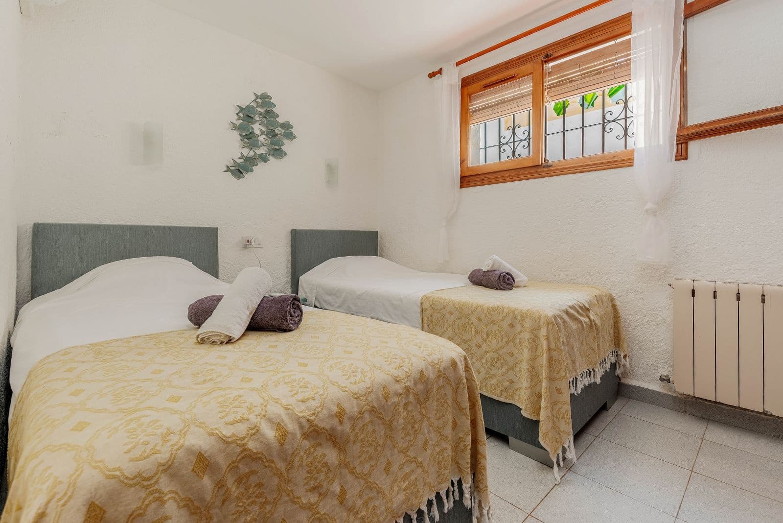 4 bedroom Villa for sale in Moraira with pool garage - € 1,360,000 (Ref: 9107026)