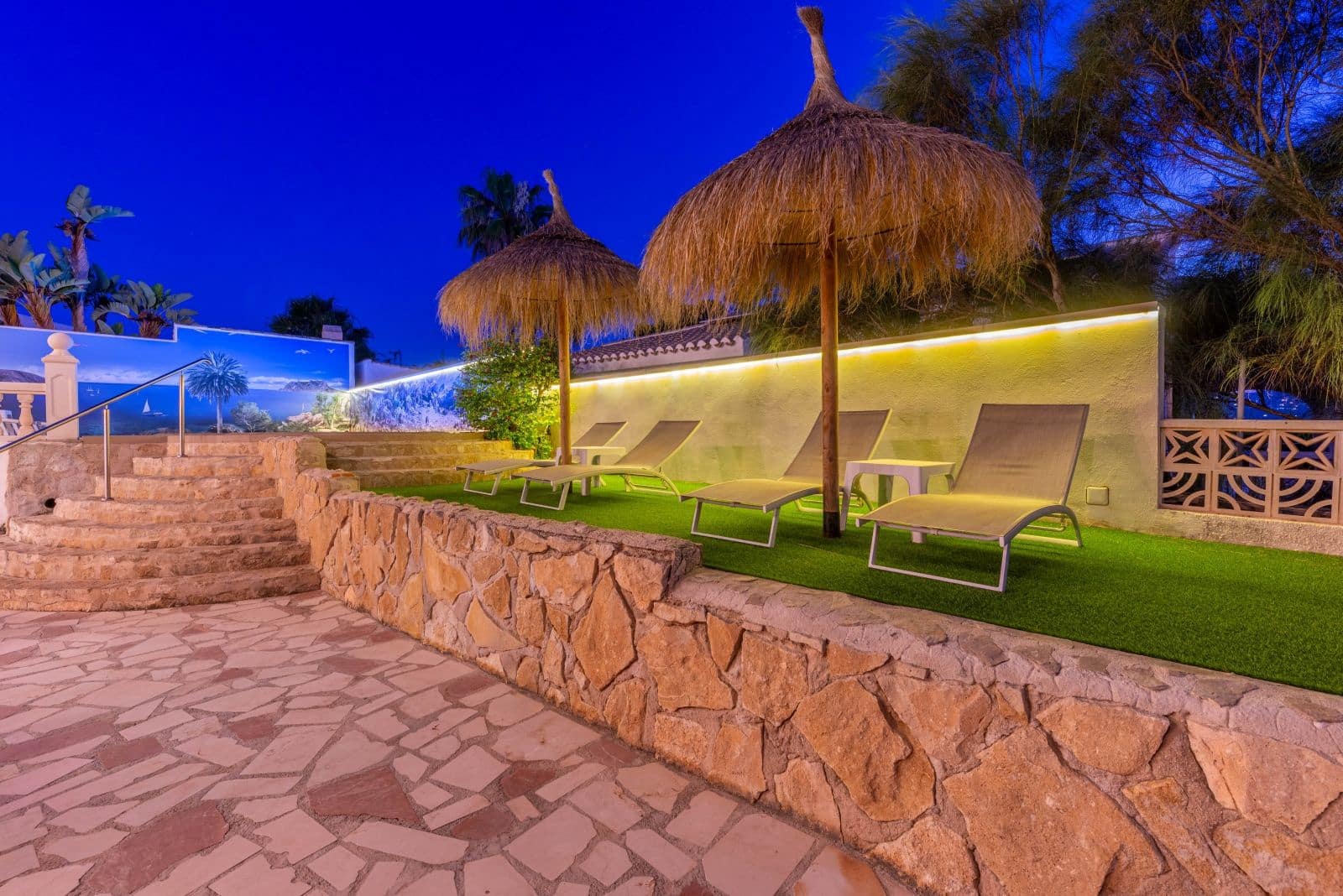 4 bedroom Villa for sale in Moraira with pool garage - € 1,360,000 (Ref: 9107026)