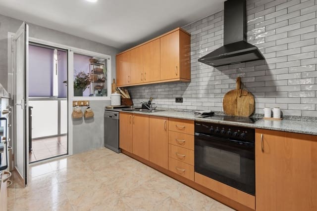 3 quarto Apartamento para venda em Centro ciudad, Javea / Xàbia - 305 000 € (Ref: 9357676)