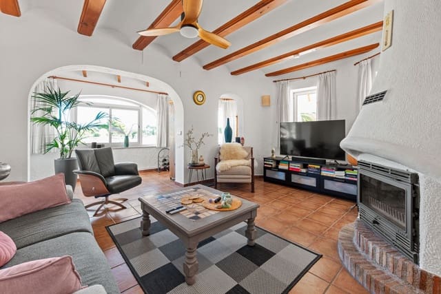 2 makuuhuone Huvila myytävänä paikassa Moraira, Teulada-Moraira mukana uima-altaan 
autotalli - 650 000 € (Ref: 9388284)