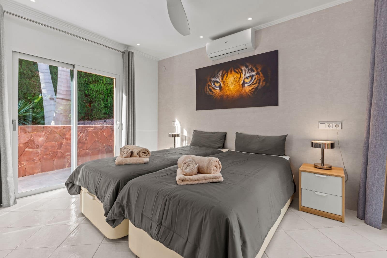 2 soveværelse Villa til salg i Moraira med swimmingpool garage - € 775.000 (Ref: 9444793)