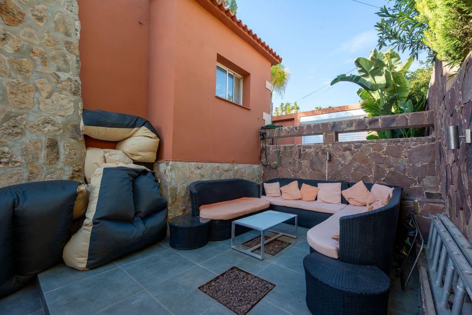 2 soveværelse Villa til salg i Moraira med swimmingpool garage - € 775.000 (Ref: 9444793)