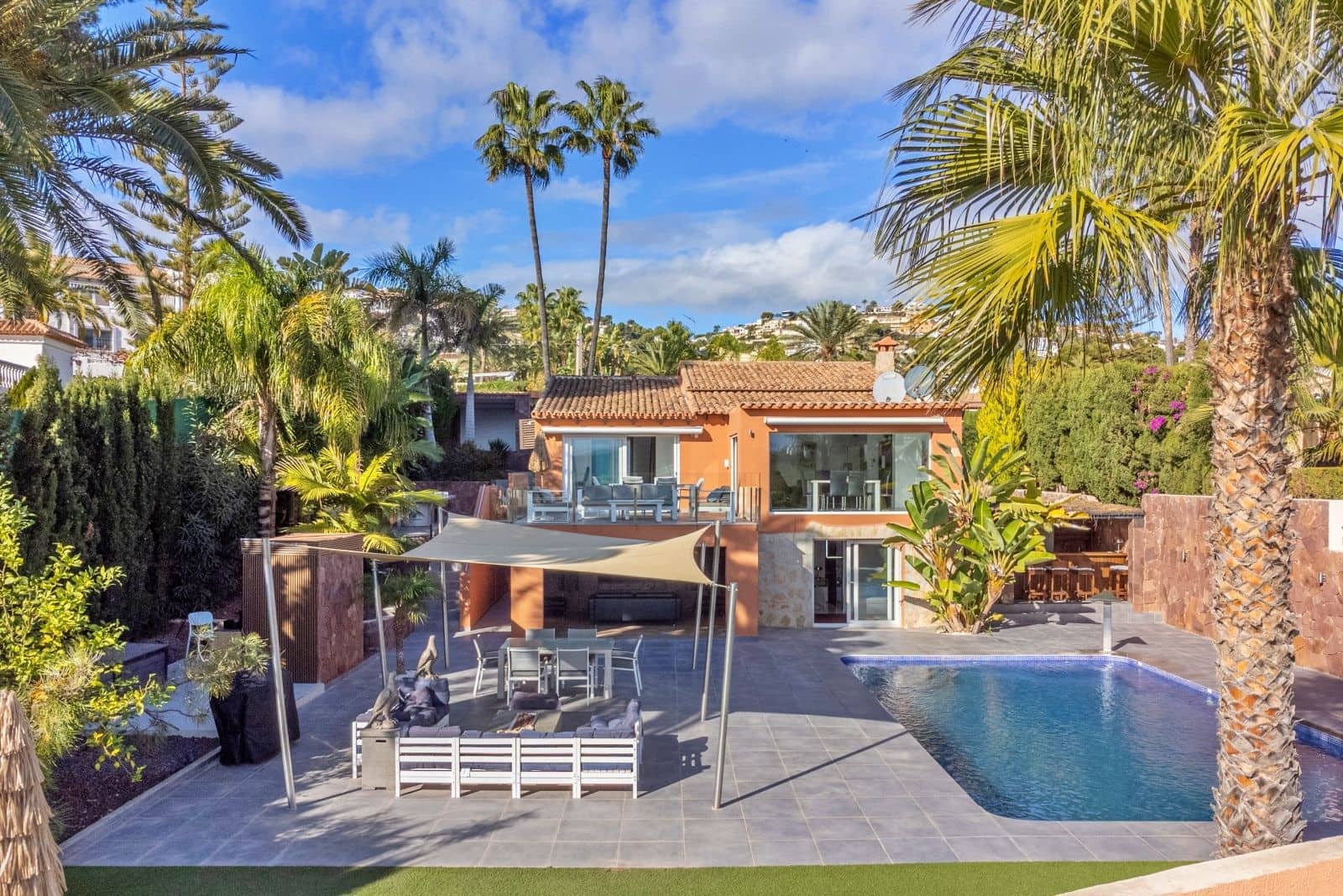 2 soveværelse Villa til salg i Moraira med swimmingpool garage - € 775.000 (Ref: 9444793)