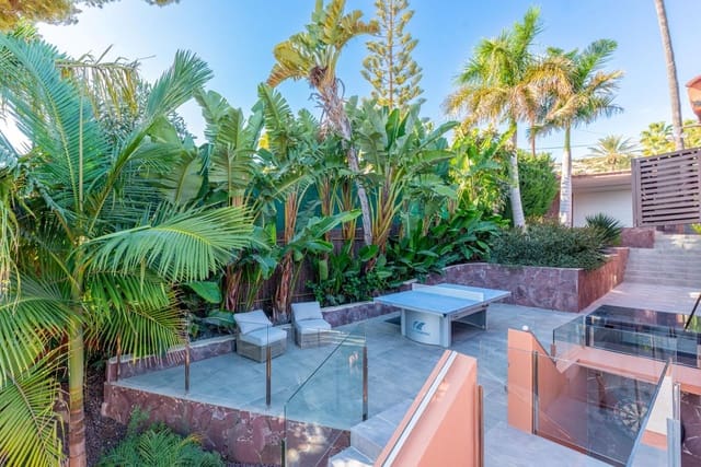 2 soveværelse Villa til salg i Moraira, Teulada-Moraira med swimmingpool garage - € 775.000 (Ref: 9444793)