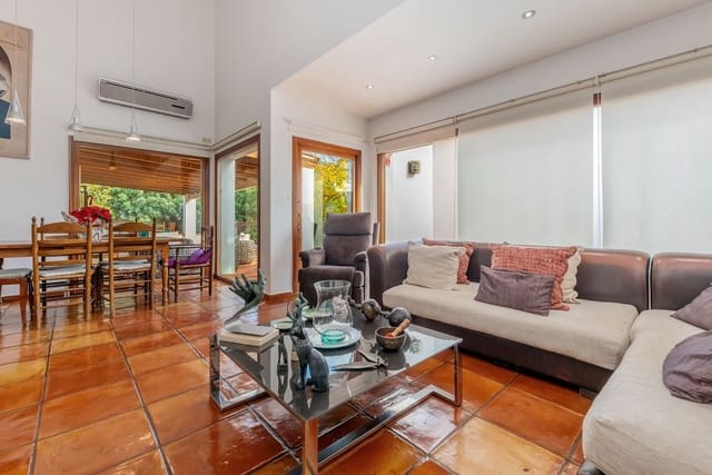 Chalet de 3 habitaciones en Ondara en venta con piscina garaje - 1.400.000 € (Ref: 9492703)