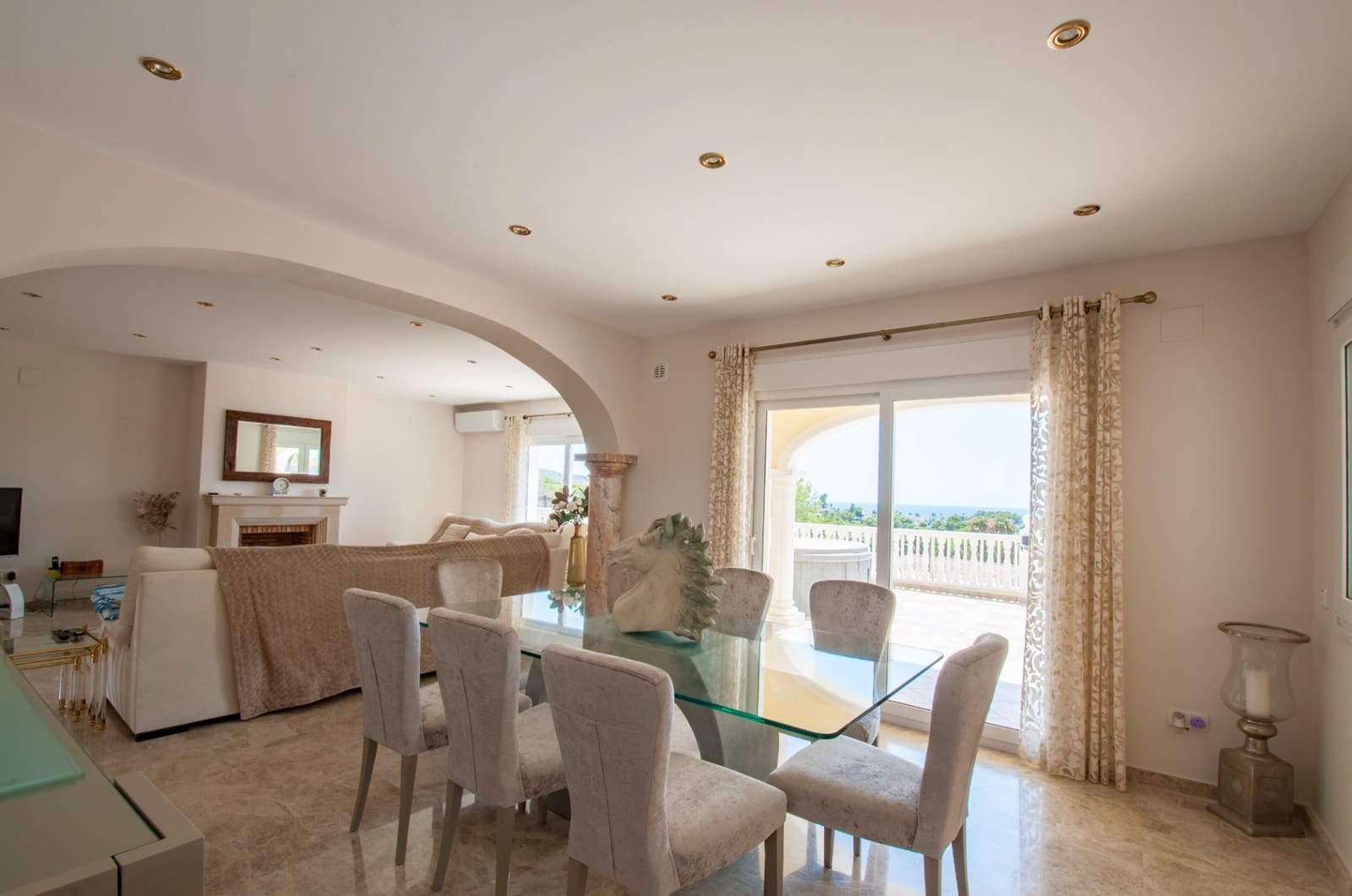 5 soveværelse Villa til salg i Moraira med swimmingpool - € 2.450.000 (Ref: 9534470)