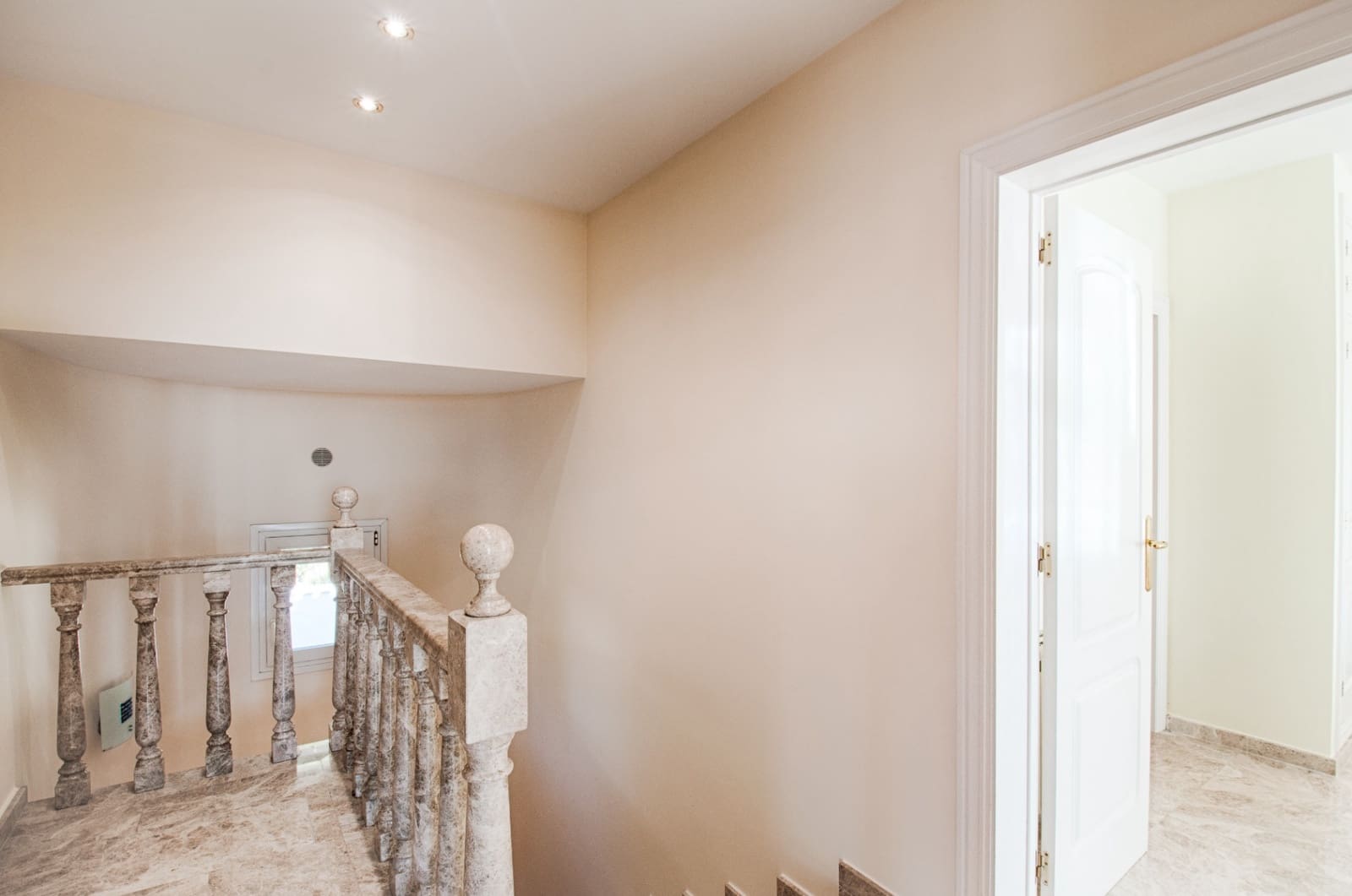 5 soveværelse Villa til salg i Moraira med swimmingpool - € 2.450.000 (Ref: 9534470)