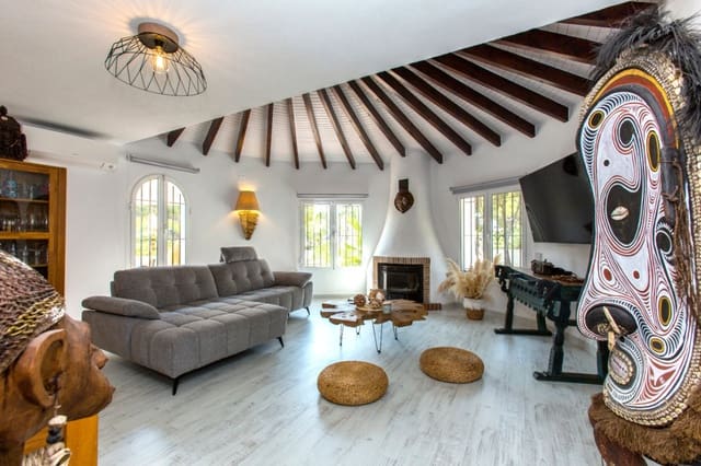 2 soveværelse Villa til salg i Benissa med swimmingpool - € 895.000 (Ref: 9534474)