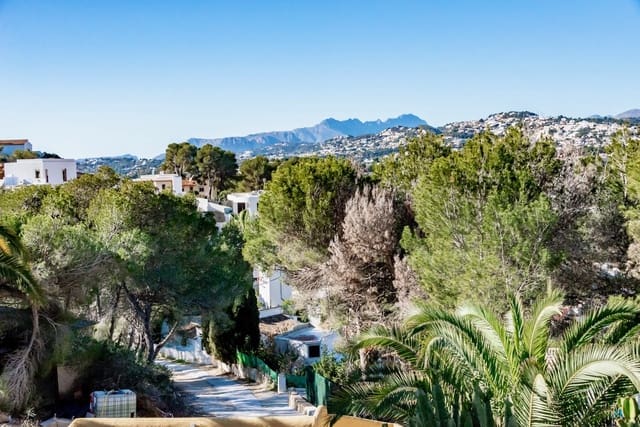 4 soveværelse Villa til salg i Paichi, Teulada-Moraira med swimmingpool - € 695.000 (Ref: 9534477)
