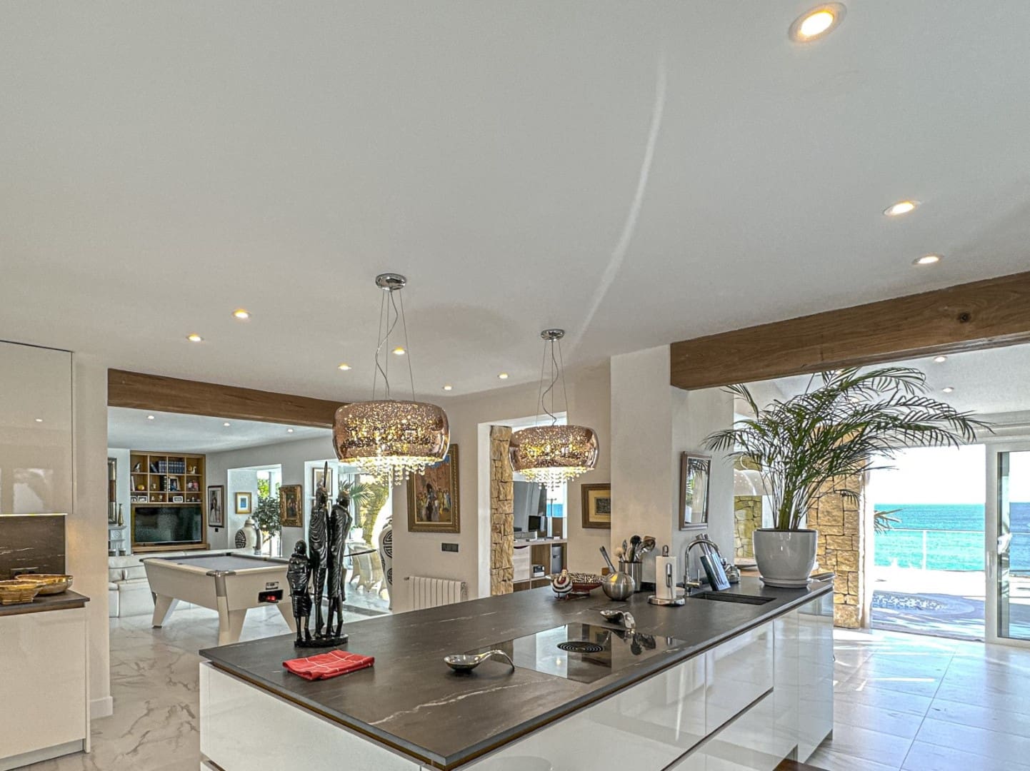 4 soveværelse Villa til salg i Benissa med swimmingpool - € 2.490.000 (Ref: 9534480)