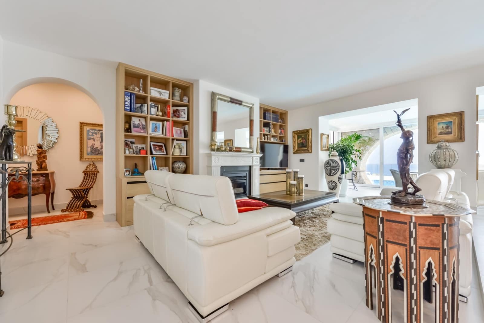 4 soveværelse Villa til salg i Benissa med swimmingpool - € 2.490.000 (Ref: 9534480)