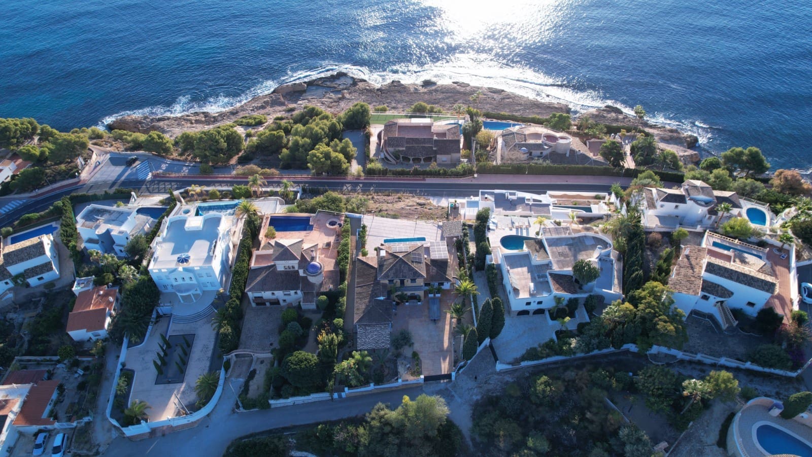 4 soveværelse Villa til salg i Benissa med swimmingpool - € 2.490.000 (Ref: 9534480)