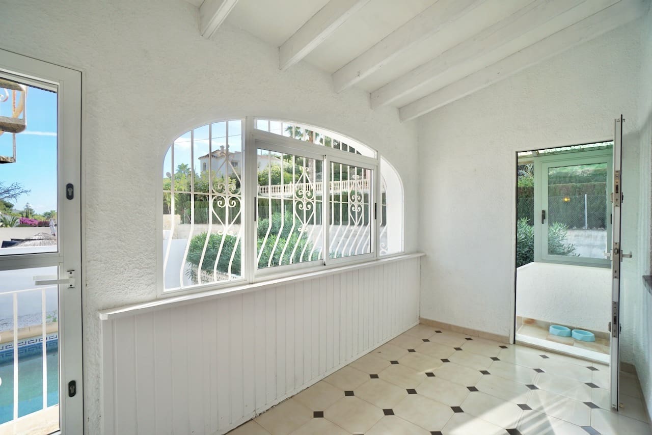 3 soveværelse Villa til salg i Benissa med swimmingpool - € 449.000 (Ref: 9534482)