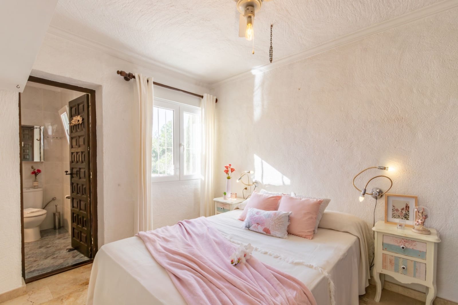 4 soveværelse Villa til salg i Moraira med swimmingpool - € 649.000 (Ref: 9534486)