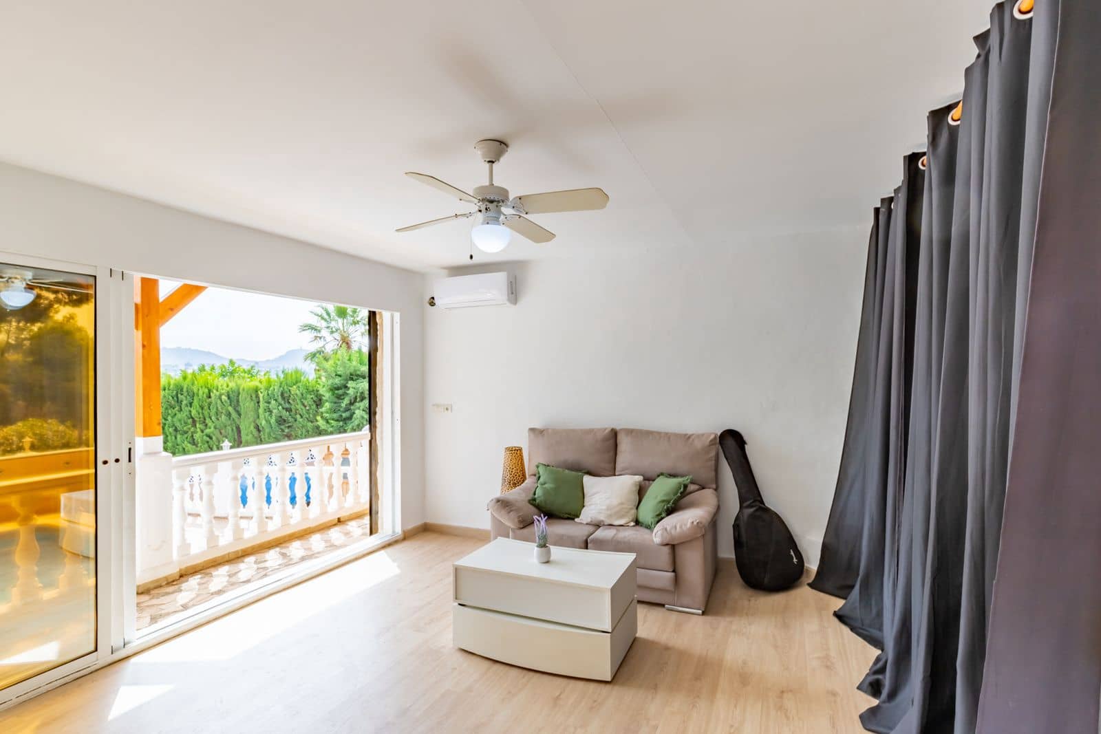 3 soveværelse Villa til salg i Moraira med swimmingpool - € 599.000 (Ref: 9534490)