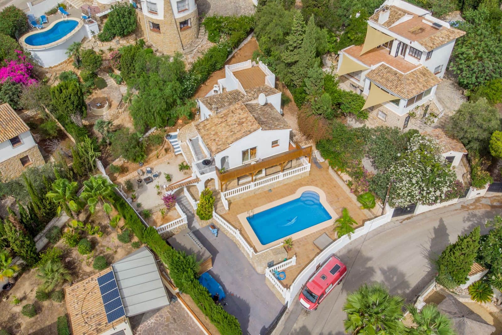 3 soveværelse Villa til salg i Moraira med swimmingpool - € 599.000 (Ref: 9534490)