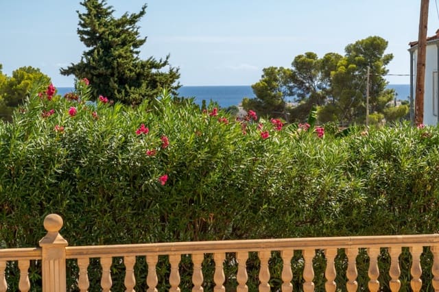 3 soveværelse Villa til salg i Benissa med swimmingpool - € 715.000 (Ref: 9534493)