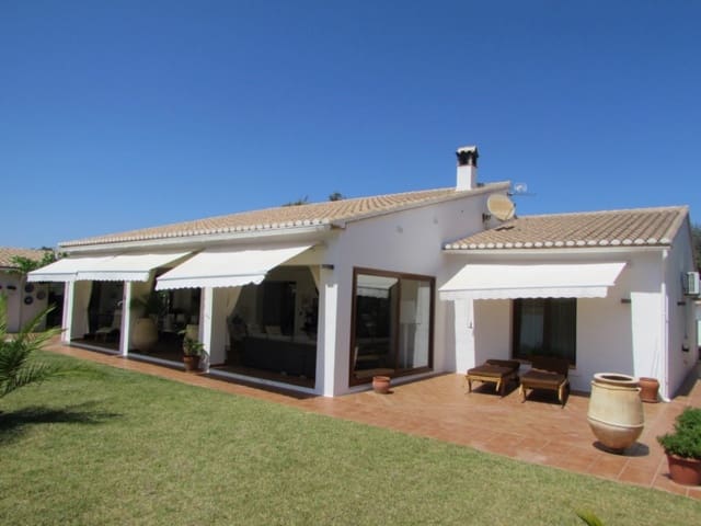 4 quarto Moradia para venda em Benissa com piscina - 1 200 000 € (Ref: 9534498)