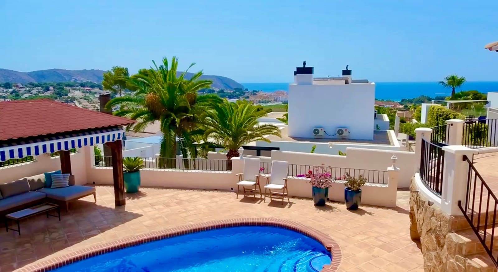 3 soveværelse Villa til salg i Moraira med swimmingpool - € 750.000 (Ref: 9534504)