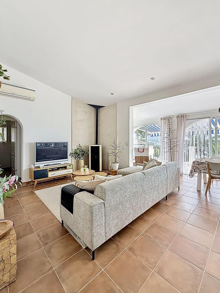 3 soveværelse Villa til salg i Moraira med swimmingpool - € 750.000 (Ref: 9534504)