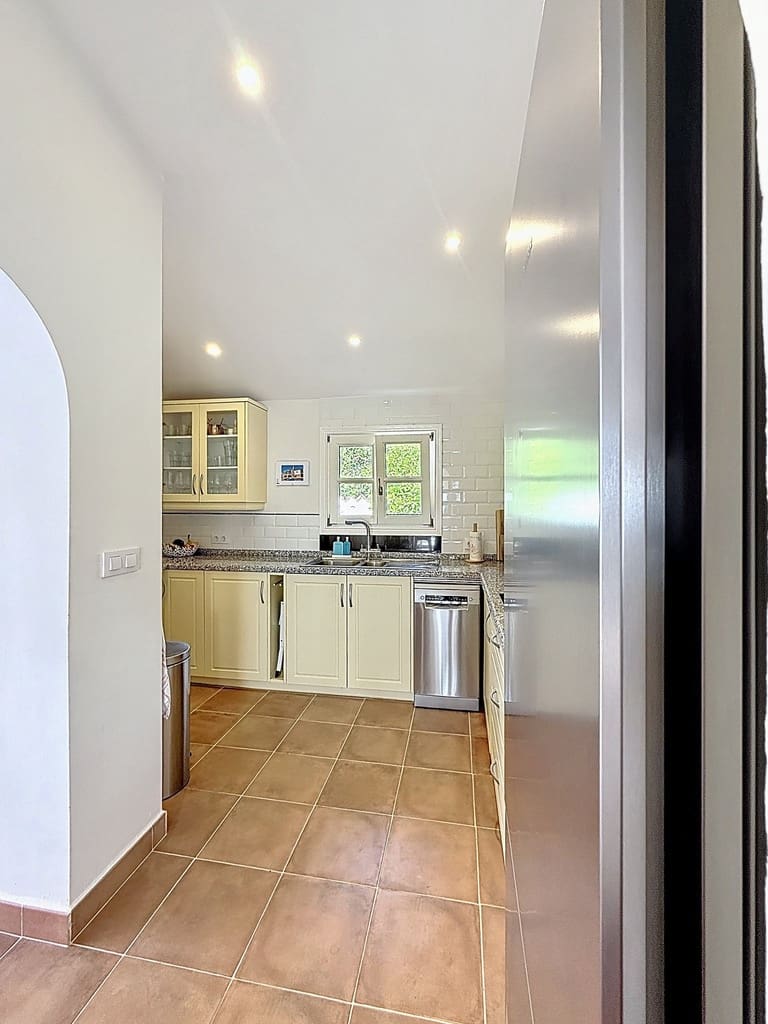 3 soveværelse Villa til salg i Moraira med swimmingpool - € 750.000 (Ref: 9534504)