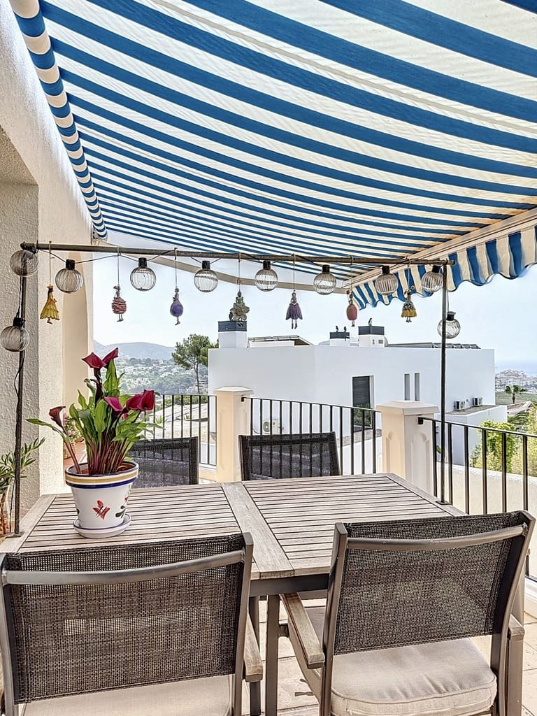 3 soveværelse Villa til salg i Moraira med swimmingpool - € 750.000 (Ref: 9534504)