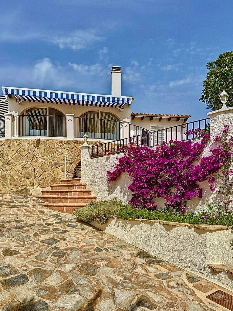 3 soveværelse Villa til salg i Moraira med swimmingpool - € 750.000 (Ref: 9534504)