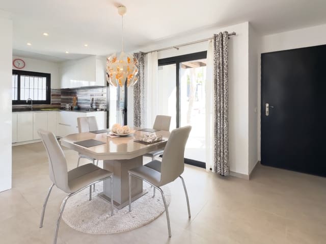 4 soveværelse Villa til salg i Benissa med swimmingpool - € 865.000 (Ref: 9534506)