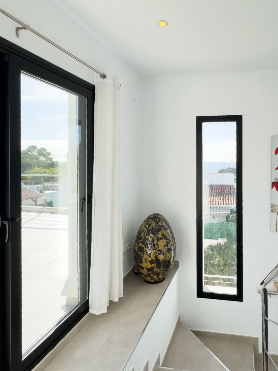 4 soveværelse Villa til salg i Benissa med swimmingpool - € 865.000 (Ref: 9534506)