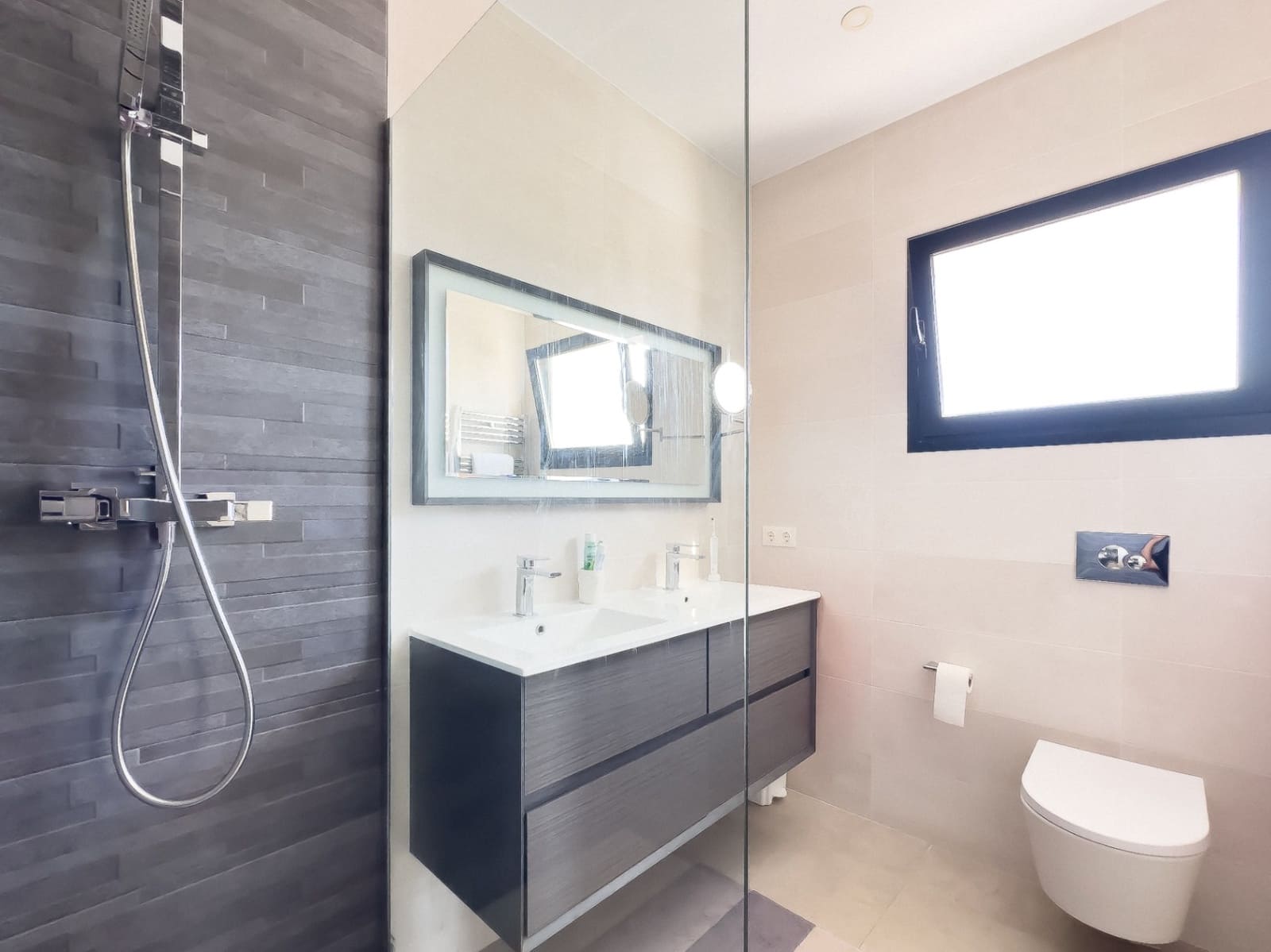 4 soveværelse Villa til salg i Benissa med swimmingpool - € 865.000 (Ref: 9534506)