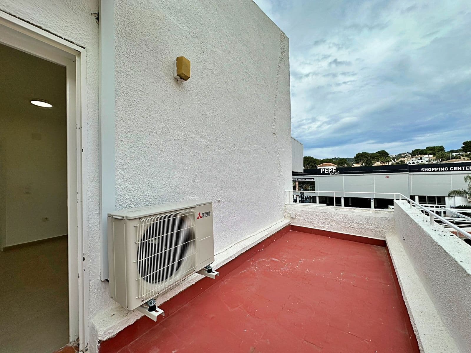 Local Commercial à louer à Moraira - 850 € (Ref: 9592108)