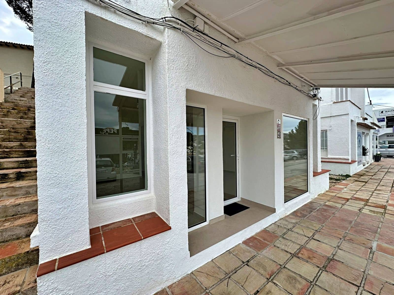 Local Commercial à louer à Moraira - 850 € (Ref: 9592108)