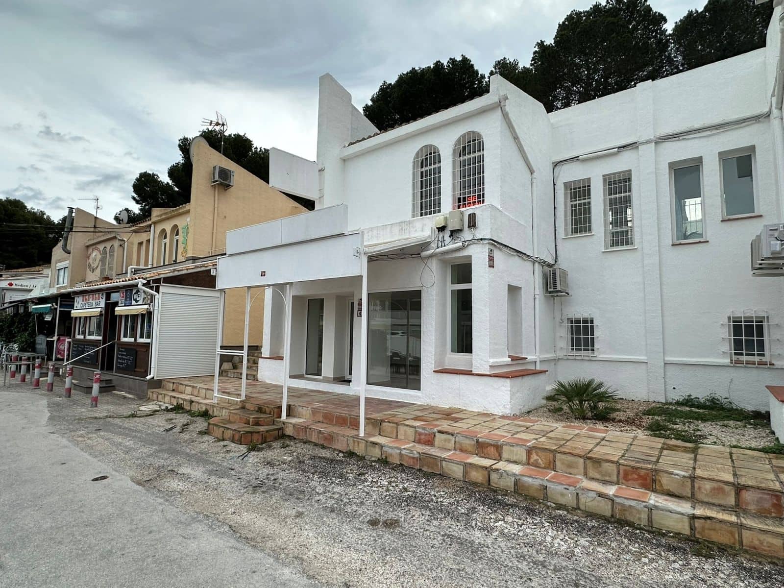 Local Commercial à louer à Moraira - 850 € (Ref: 9592108)