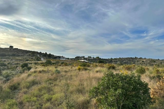 Tontti myytävänä paikassa Teulada Pueblo, Teulada-Moraira - 280 000 € (Ref: 9603213)
