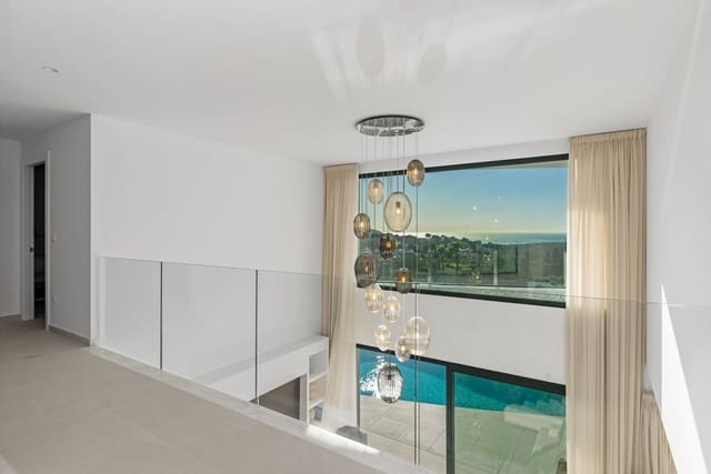 5 makuuhuone Huvila myytävänä paikassa Moraira, Teulada-Moraira mukana 
autotalli - 1 895 000 € (Ref: 9603214)